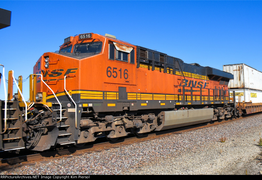 BNSF 6516